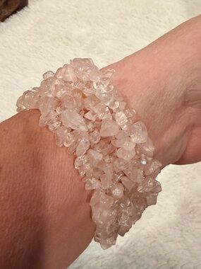 Vintage Rose Quartz Chip Stretch Bracelet Soft Pink